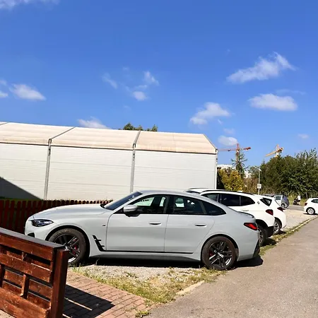 Retro מלון דירות ז'שוב